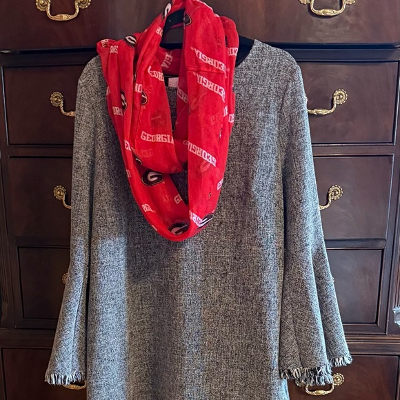 Ellie & Jane tunic dress
USED
Boots and scarf not included - Picture 8 of 9